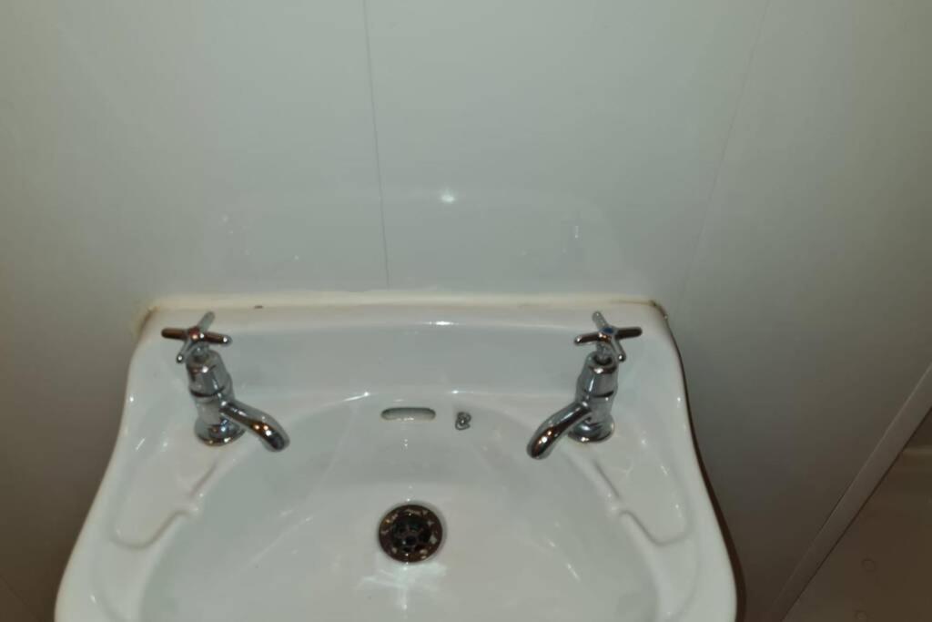 1 Bed Room Apartment Дублін Екстер'єр фото