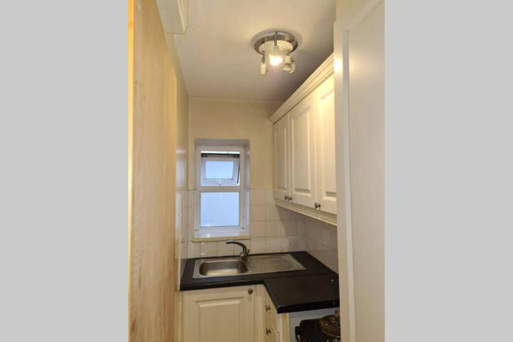 1 Bed Room Apartment Дублін Екстер'єр фото